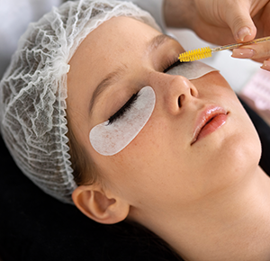 Certificate Course in Eyelash Extension